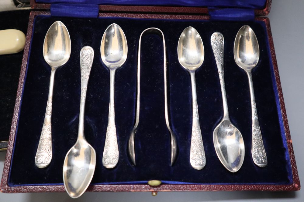 Silver plated ware, including a cased set of six napkin rings